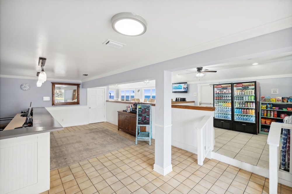 Seahaven Beach Hotel 12/69