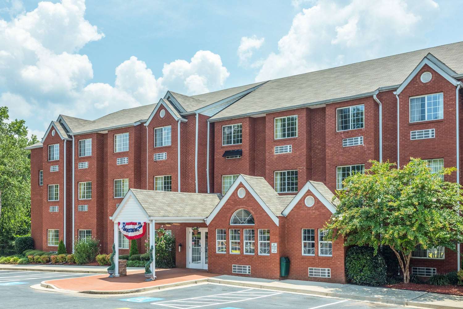 Microtel Inn Suites By Wyndham Stockbridge Atlanta I 75 5/58
