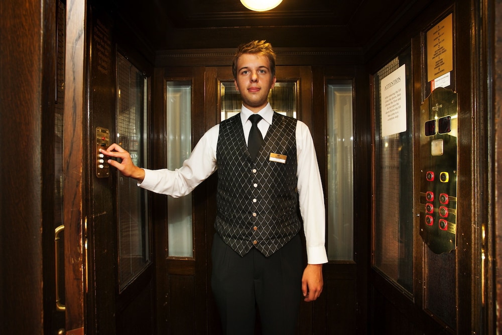 Hestia Hotel Barons 4/50