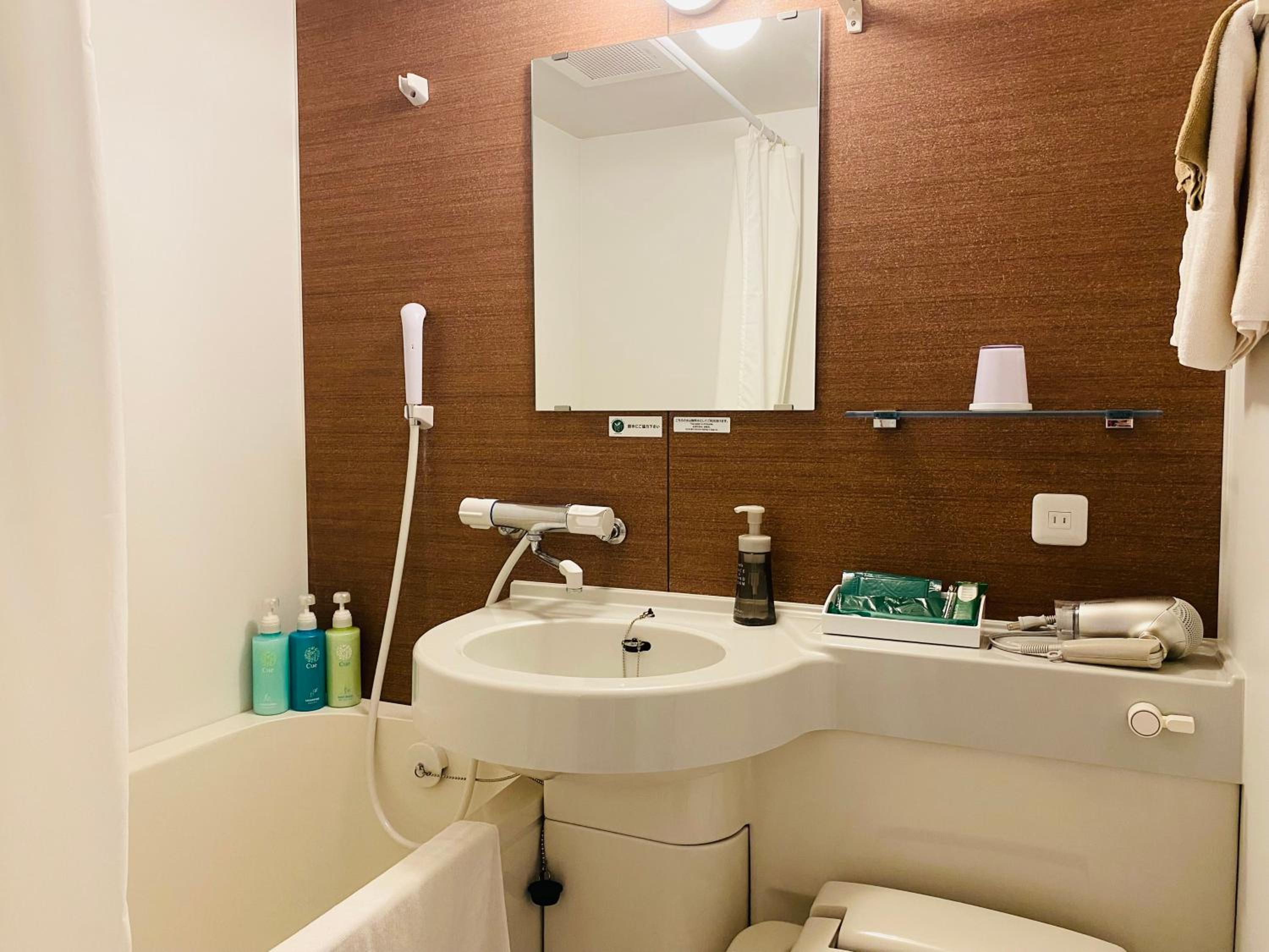 Hotel Route-Inn Ichihara 49/50