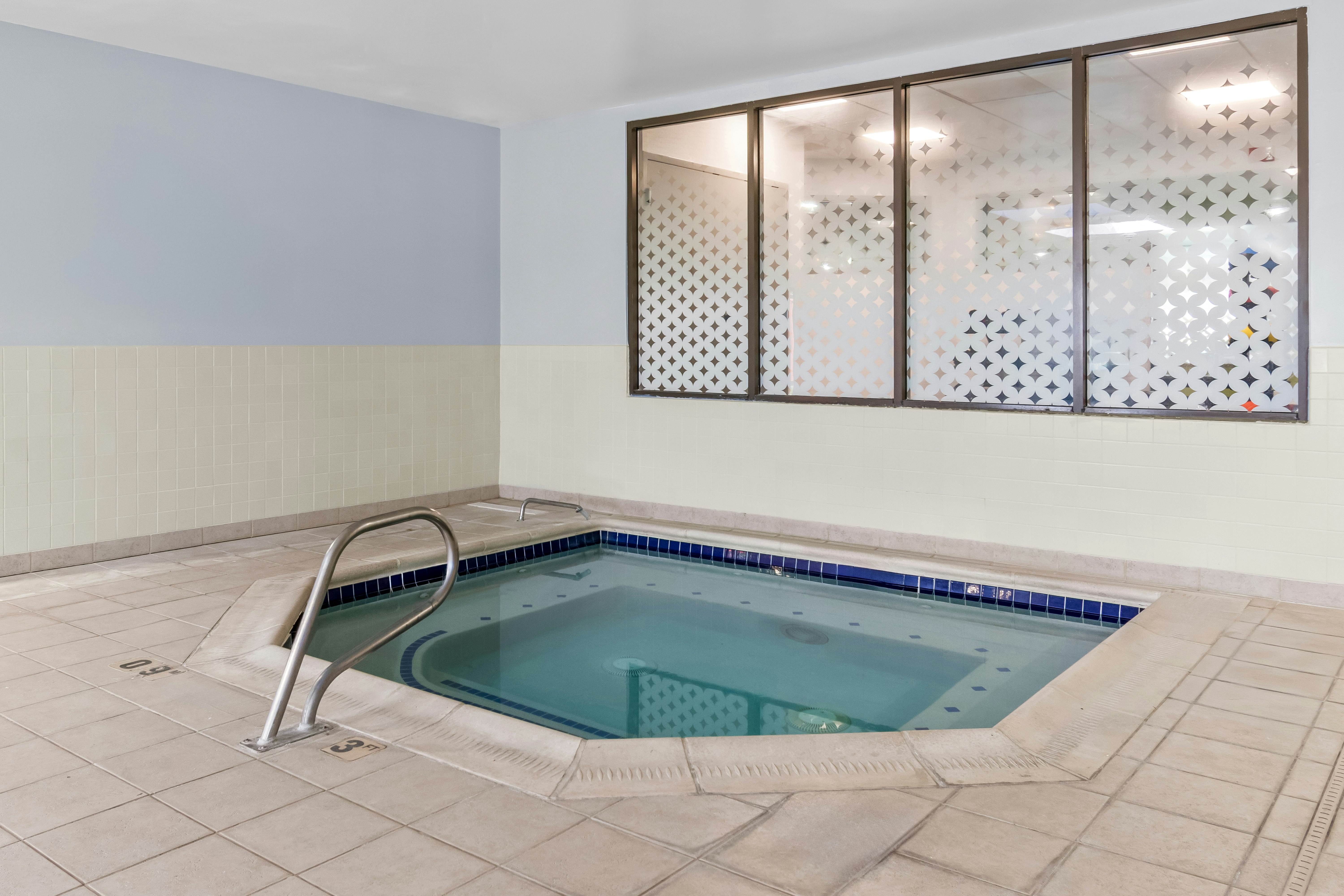 Spark by Hilton Mechanicsburg 36/50