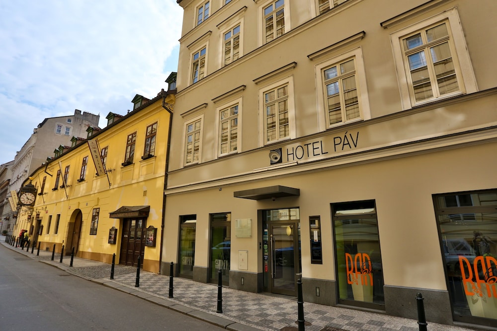 Hotel Pav 58/63