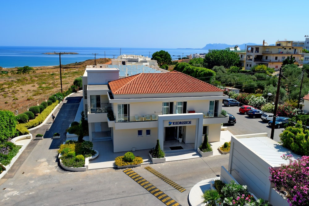 Kedrissos Hotel Apartments 3/44