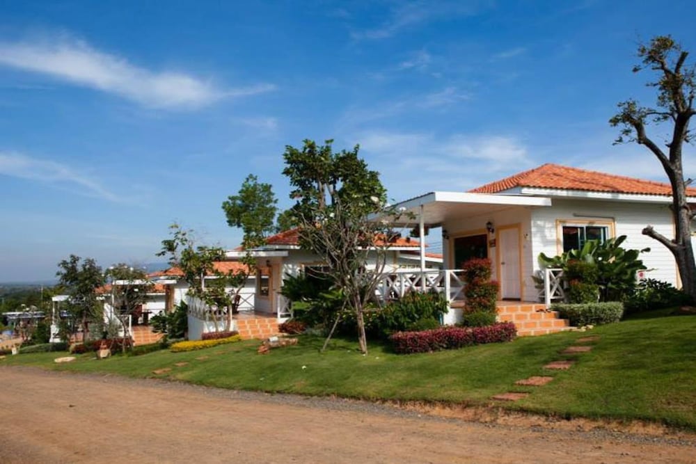 Keawanongburi Resort 3/28