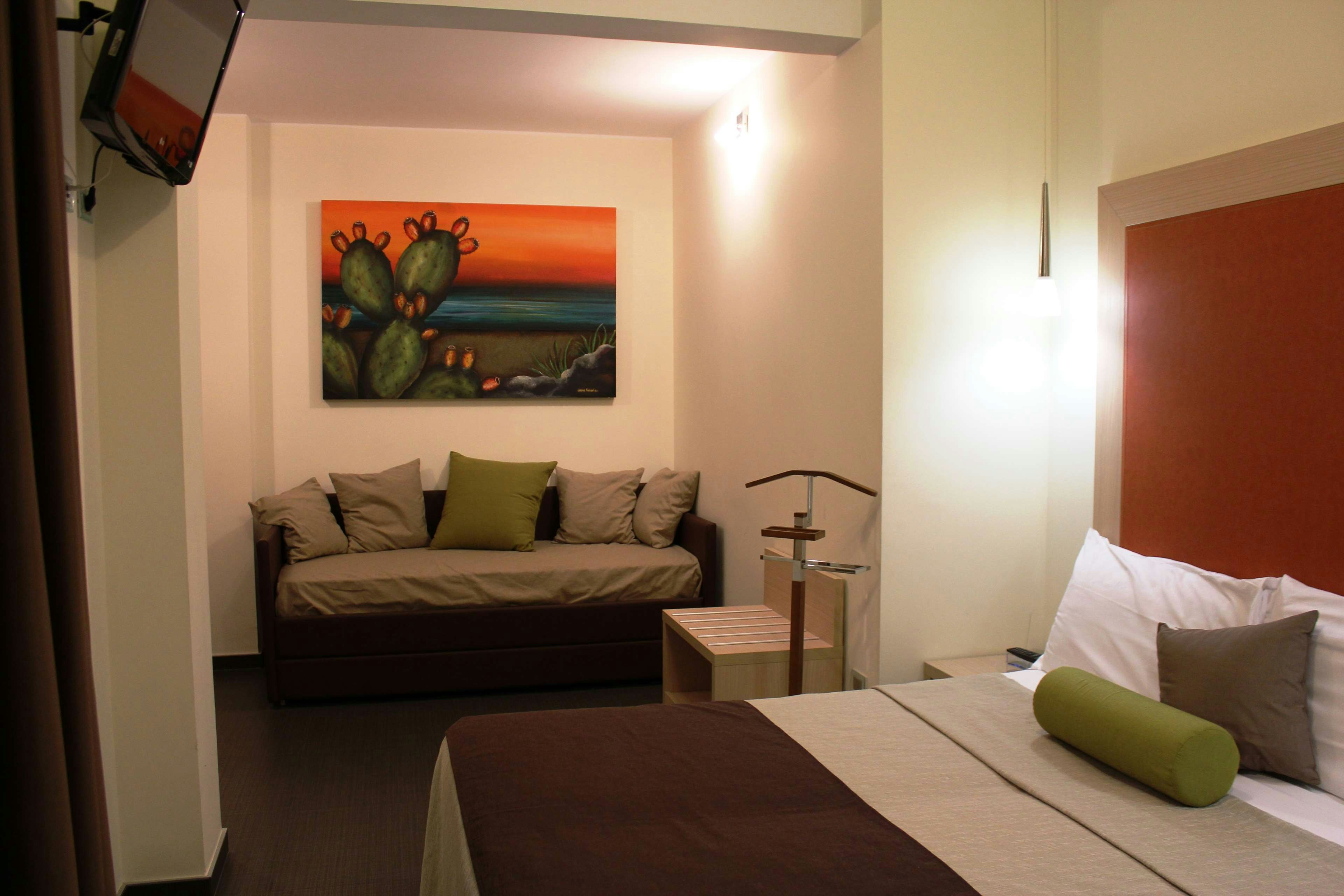 Hotel 33 Baroni 29/50
