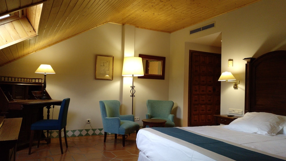 Parador De Alcaniz 10/50