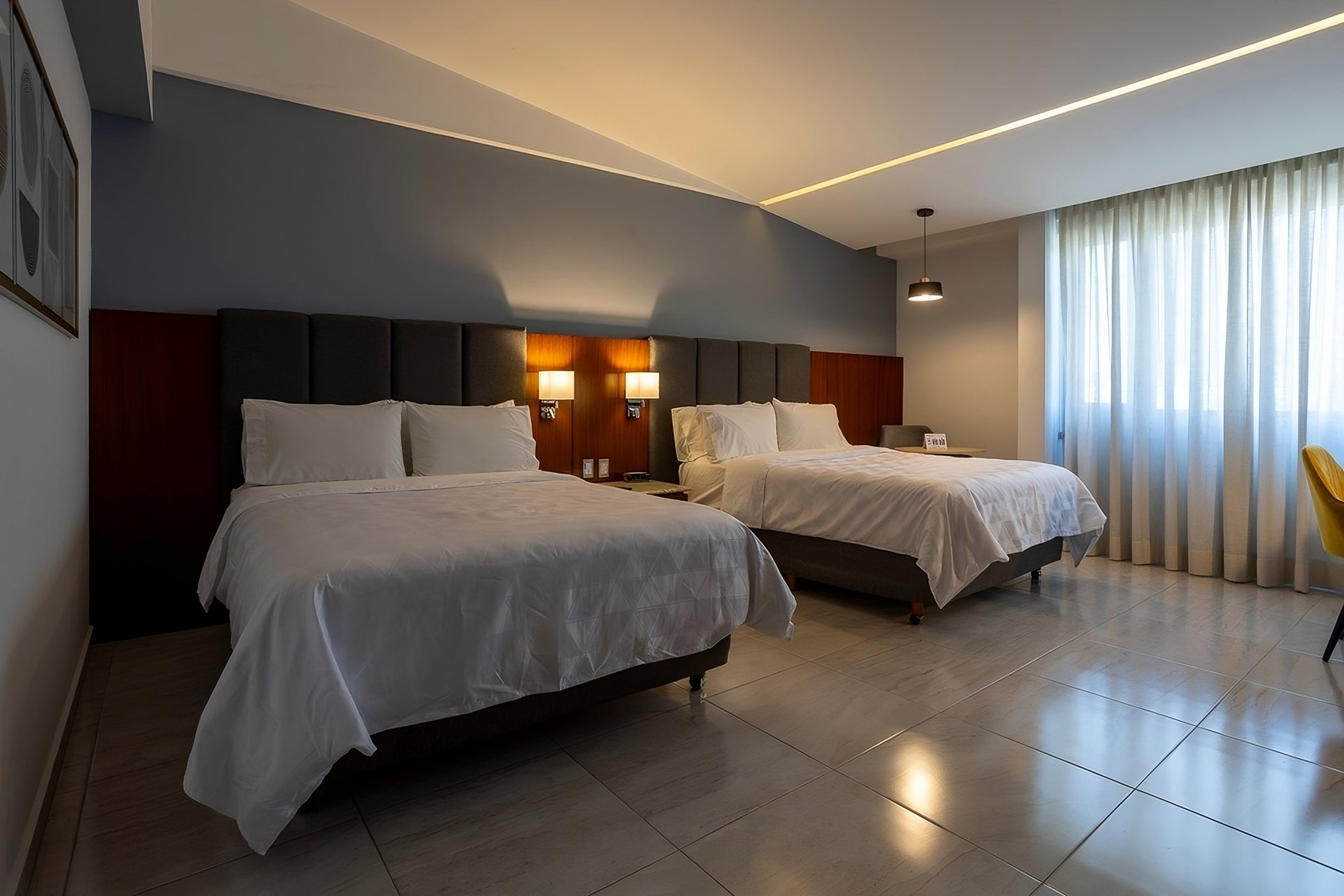 Holiday Inn Puebla Finsa 9/50