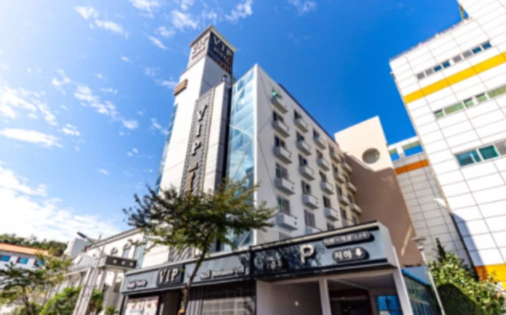 Vip Hotel Mok-Po 3/59
