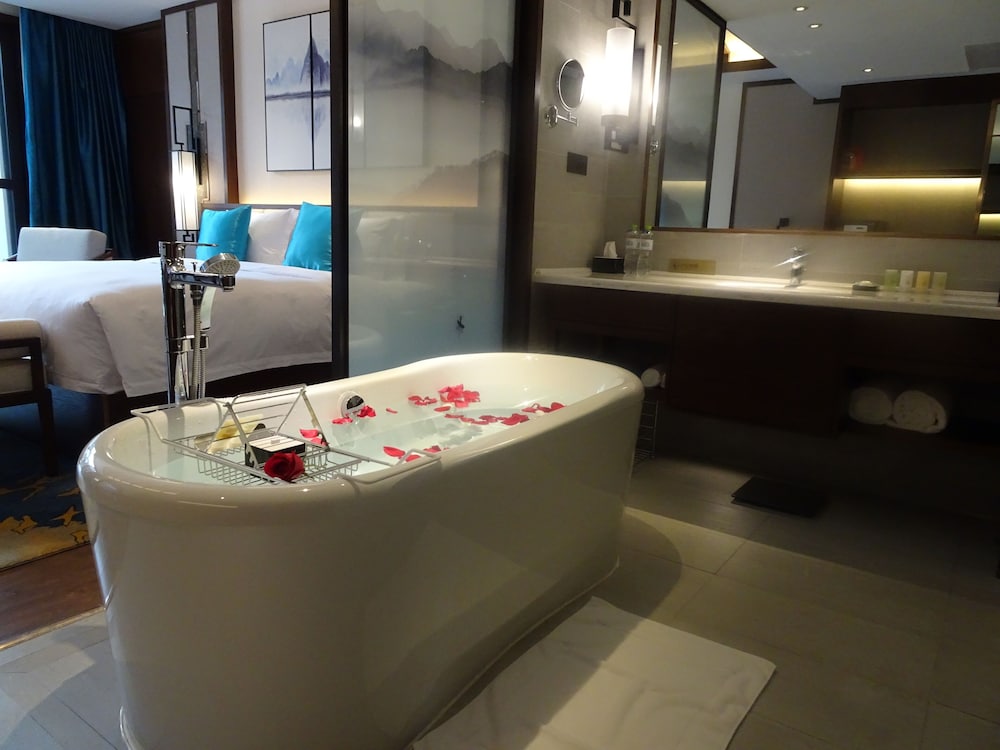 Wyndham Guilin Pingle 18/37