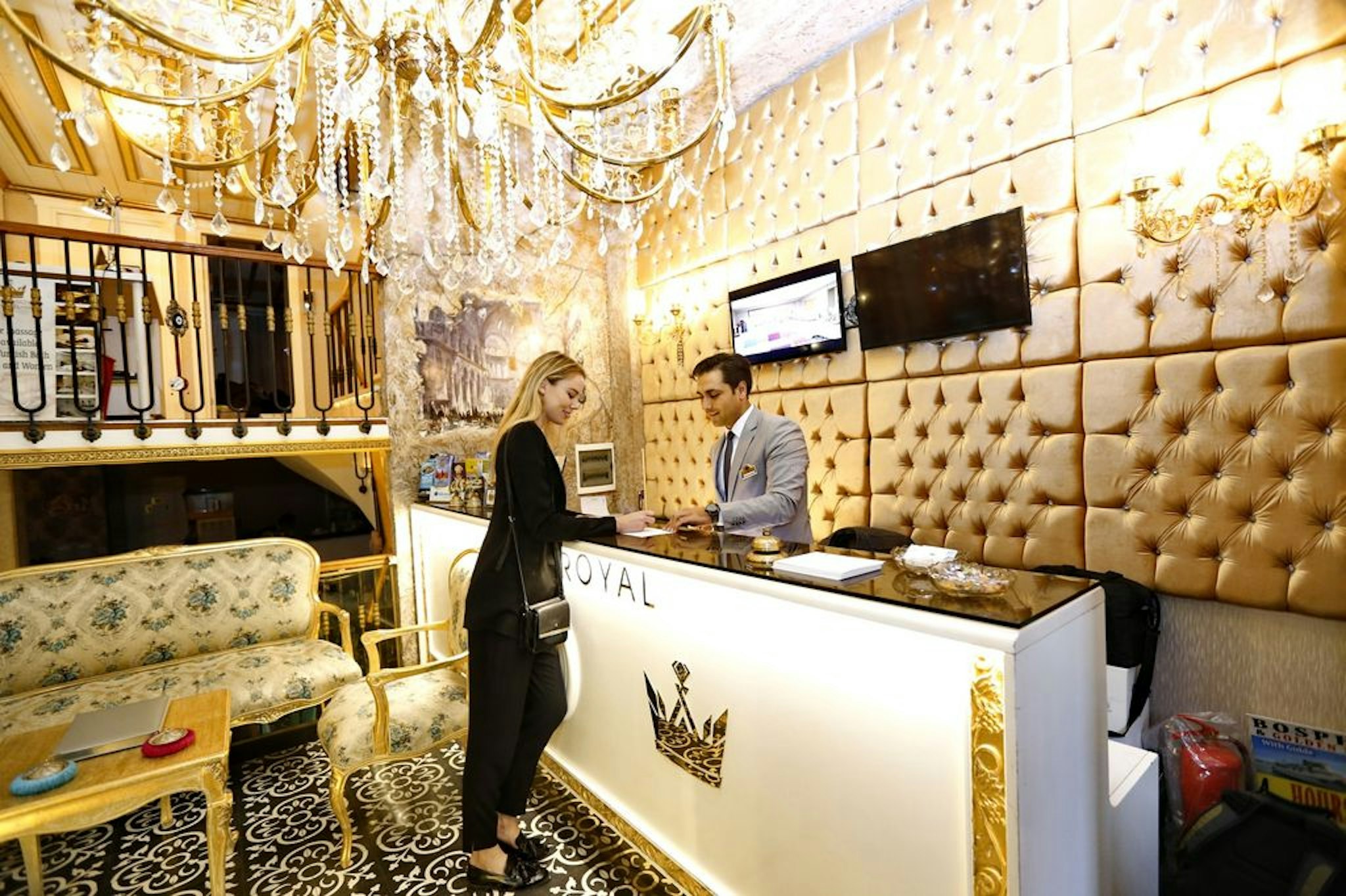 Diamond Royal Hotel 4/41