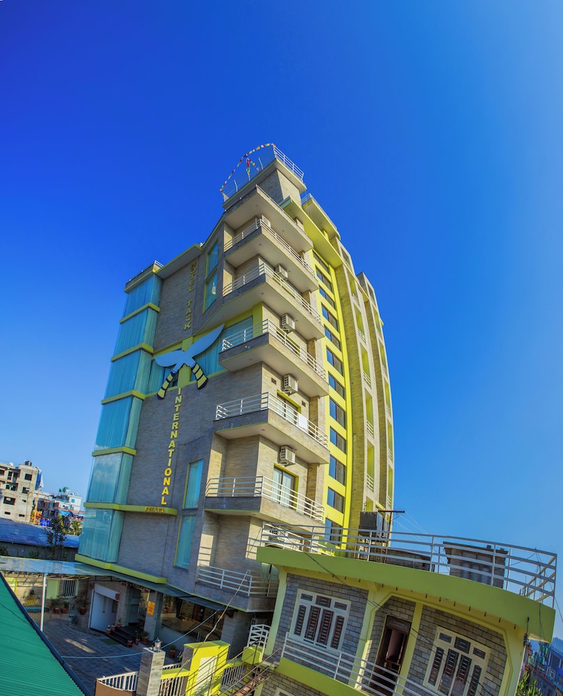 Hotel Task 6/50