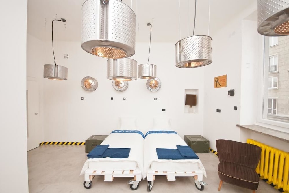 Lofthotel Przychodnia 17/22
