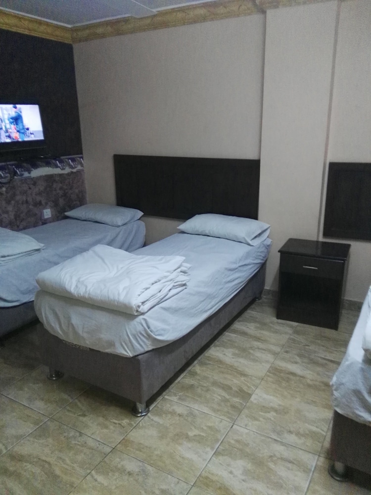 Sea Beach Hotel 7/44