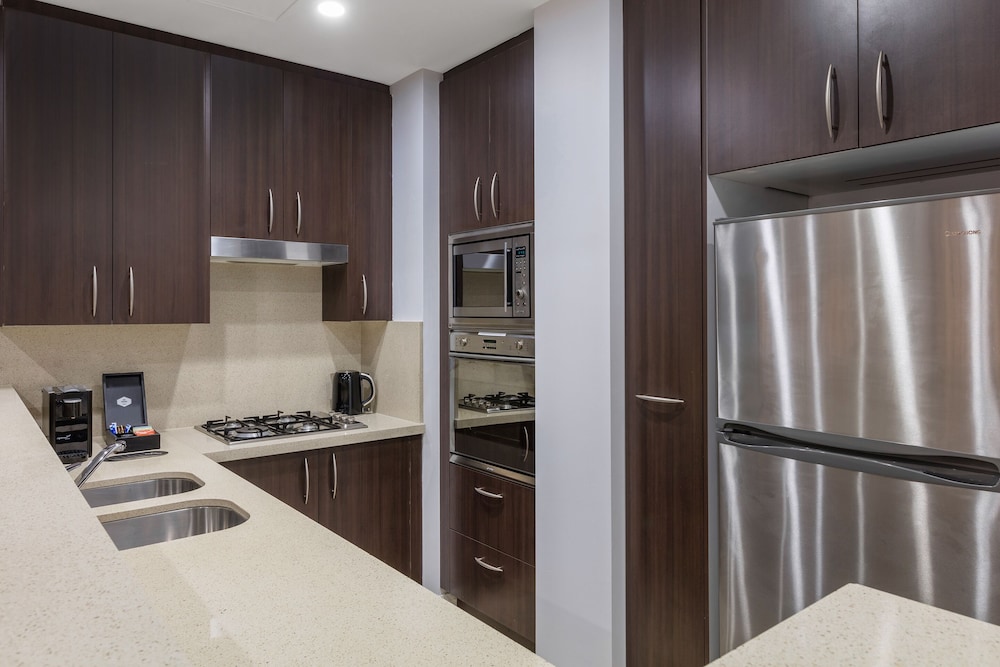 Meriton Suites Pitt Street 34/65