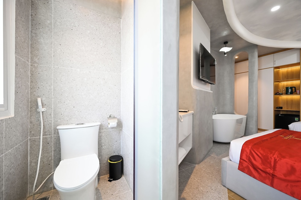Hong Bao Thach Hotel 47/50