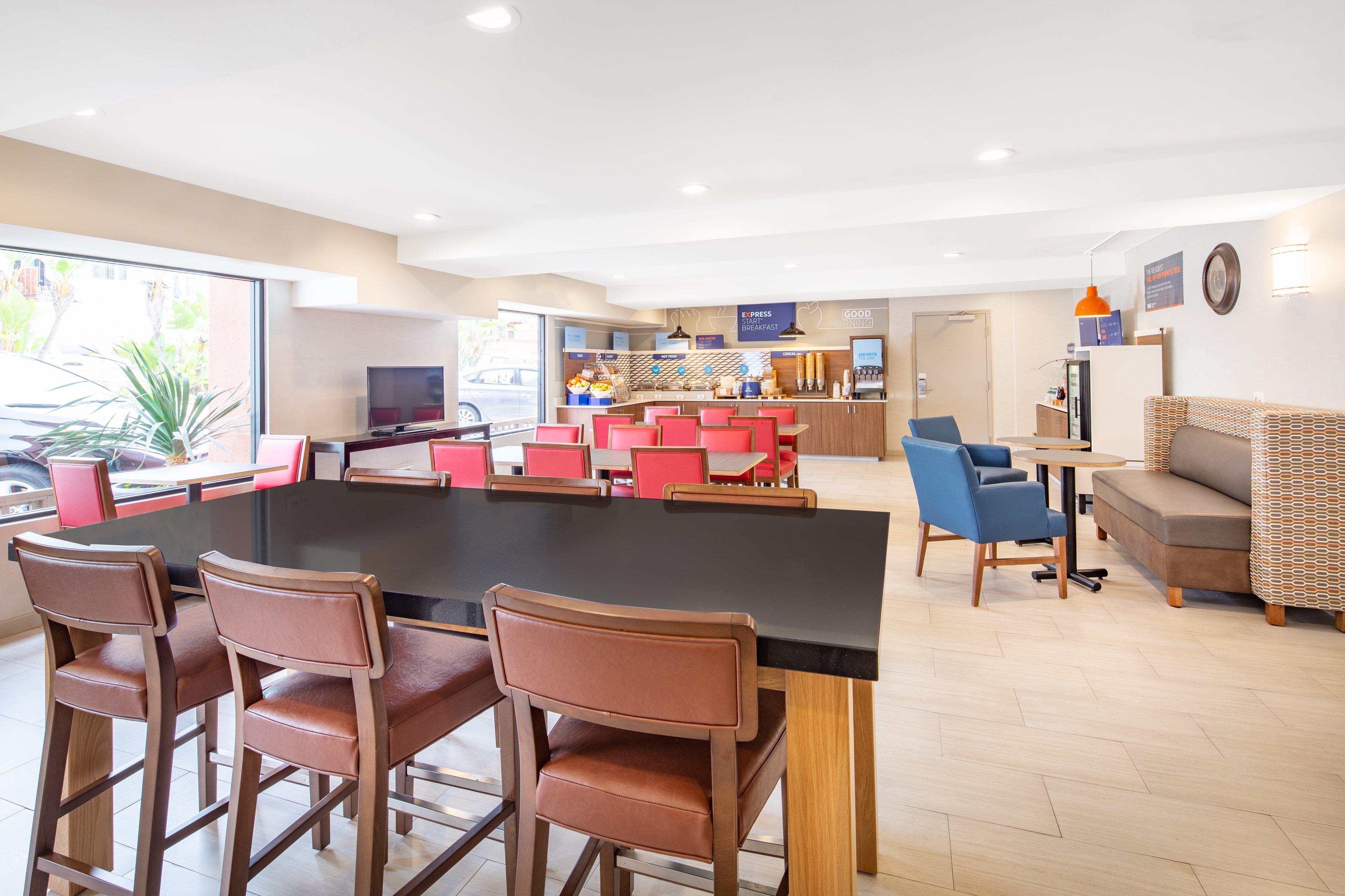 Holiday Inn Express San Diego Airport Old Town 20/25