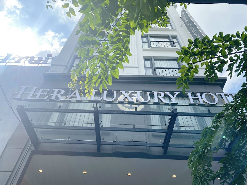 Hera Luxury Hotel 4/50