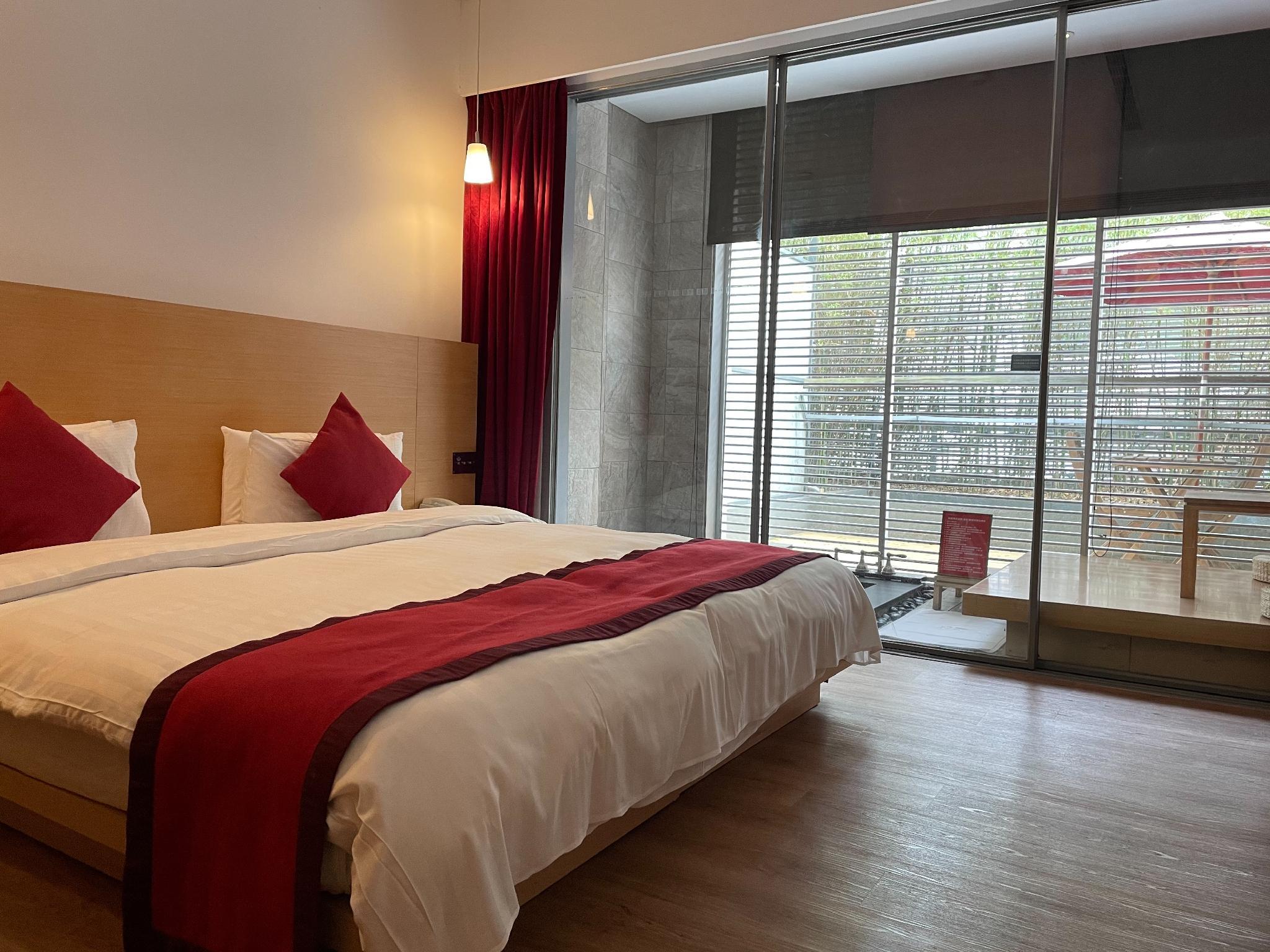 Happiness, Double Bed