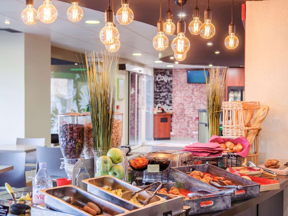Ibis Styles Toulouse Blagnac Aeroport 54/68