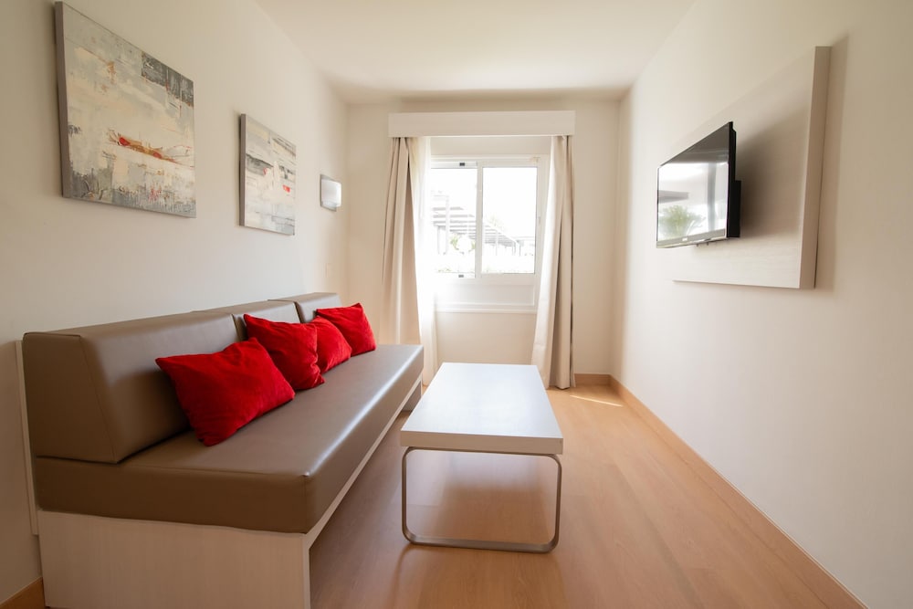 Aequora Lanzarote Suites 50/67