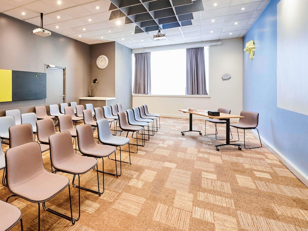 ibis Styles Lyon Gerland 30/45