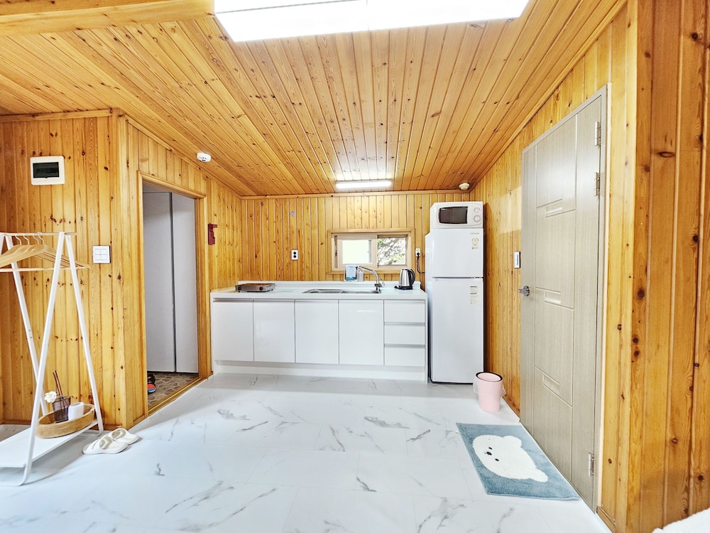 Valley Log Pension 5/50