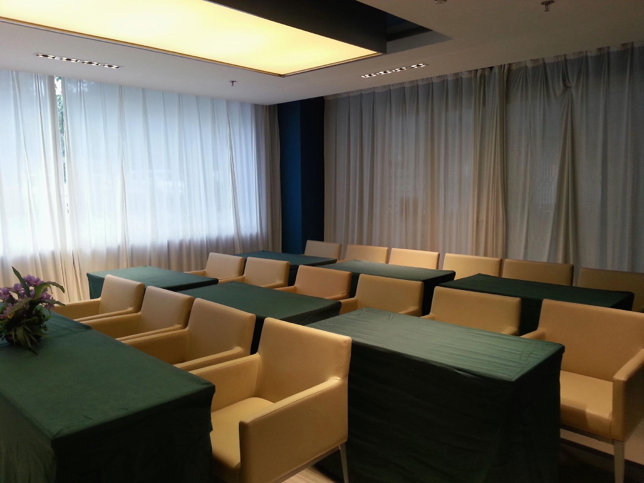 Jinjiang Inn (Wuhan Wuchang Railway Station) 43/54