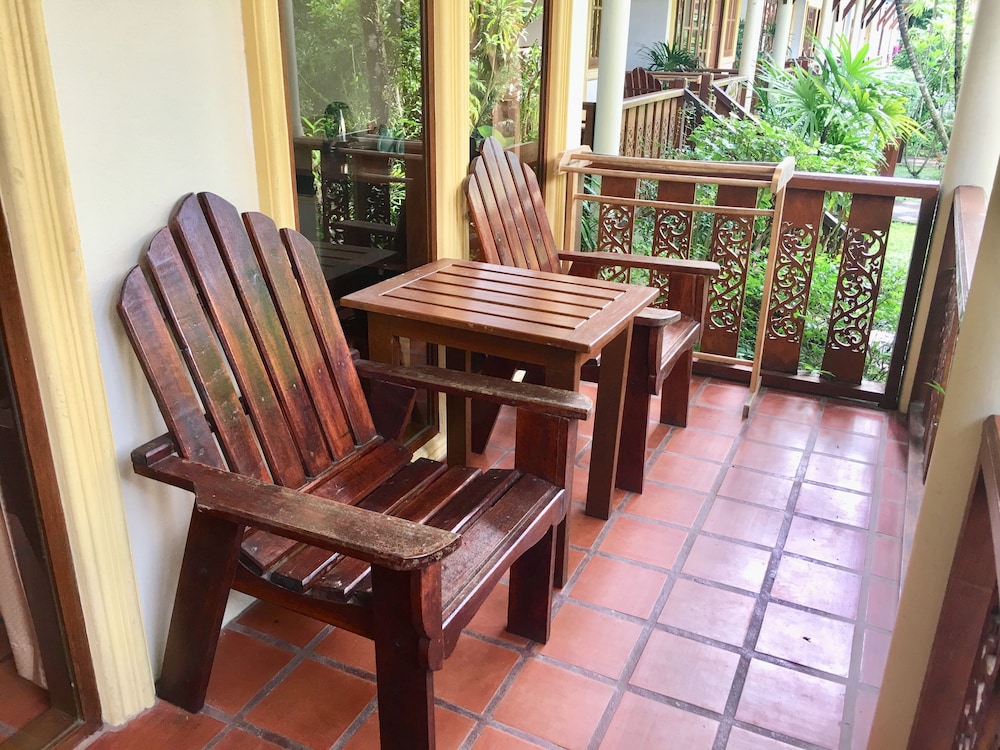 Bangtao Village Resort 40/60