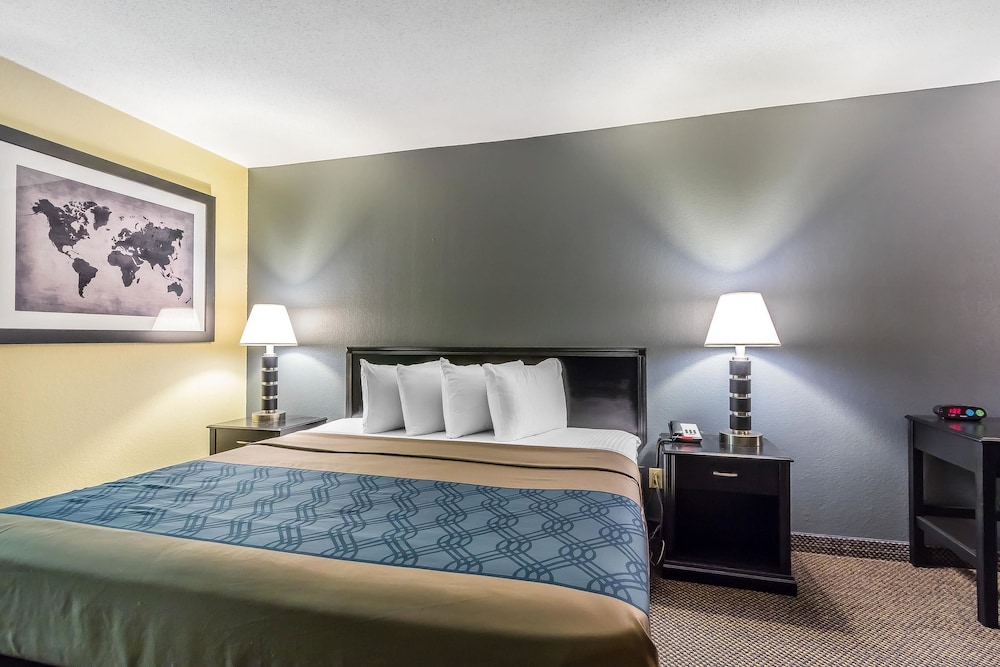 Econo Lodge Martin 7/29