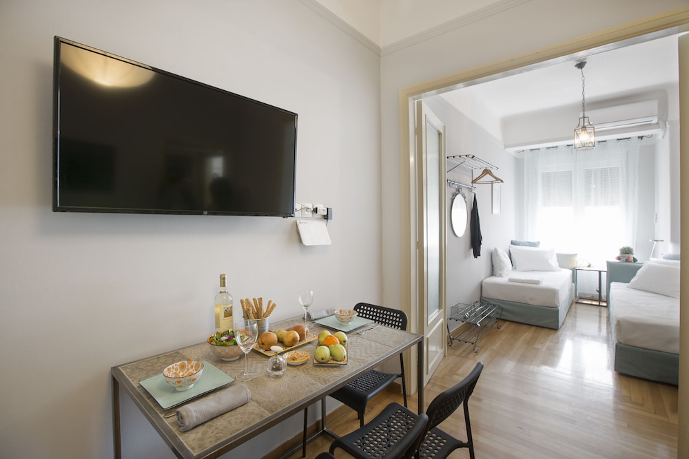 Attractive Flat Near Acropolis Museum 27/35
