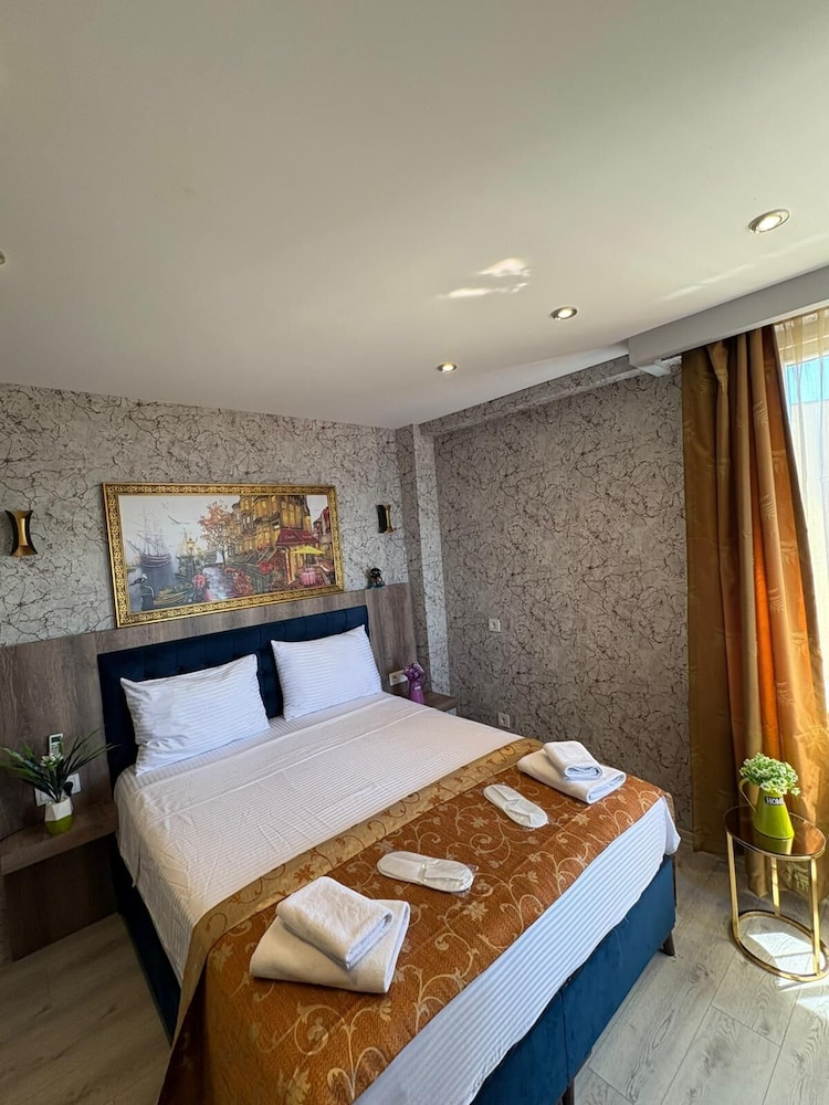 Peker Hotel 21/50