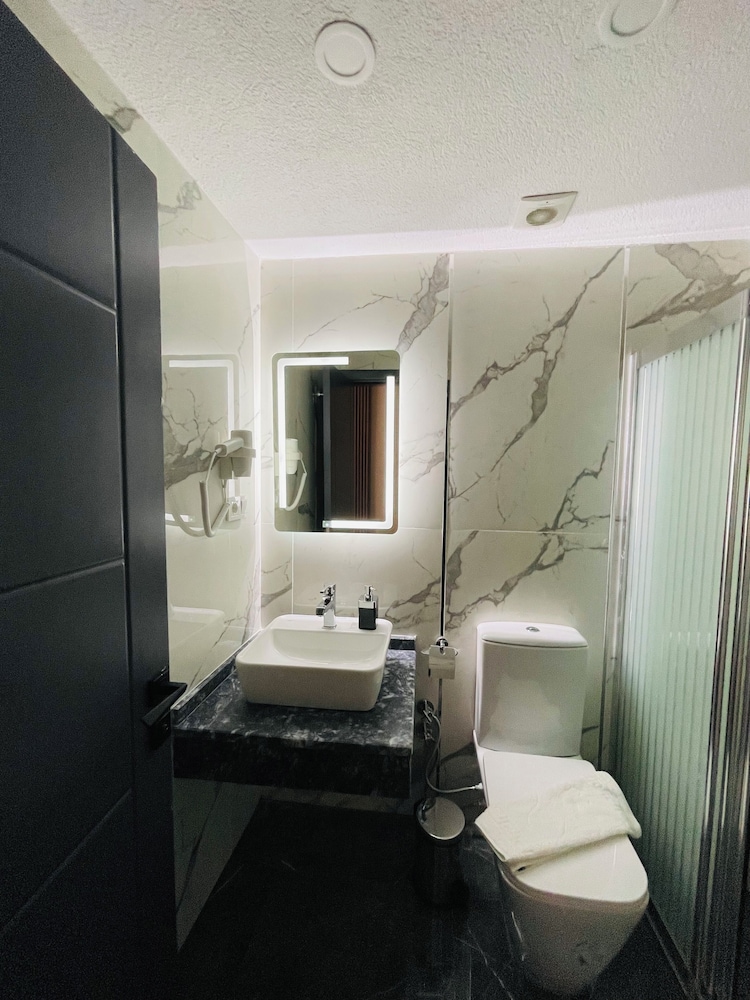 Meridiani Taksim Hotel 37/43