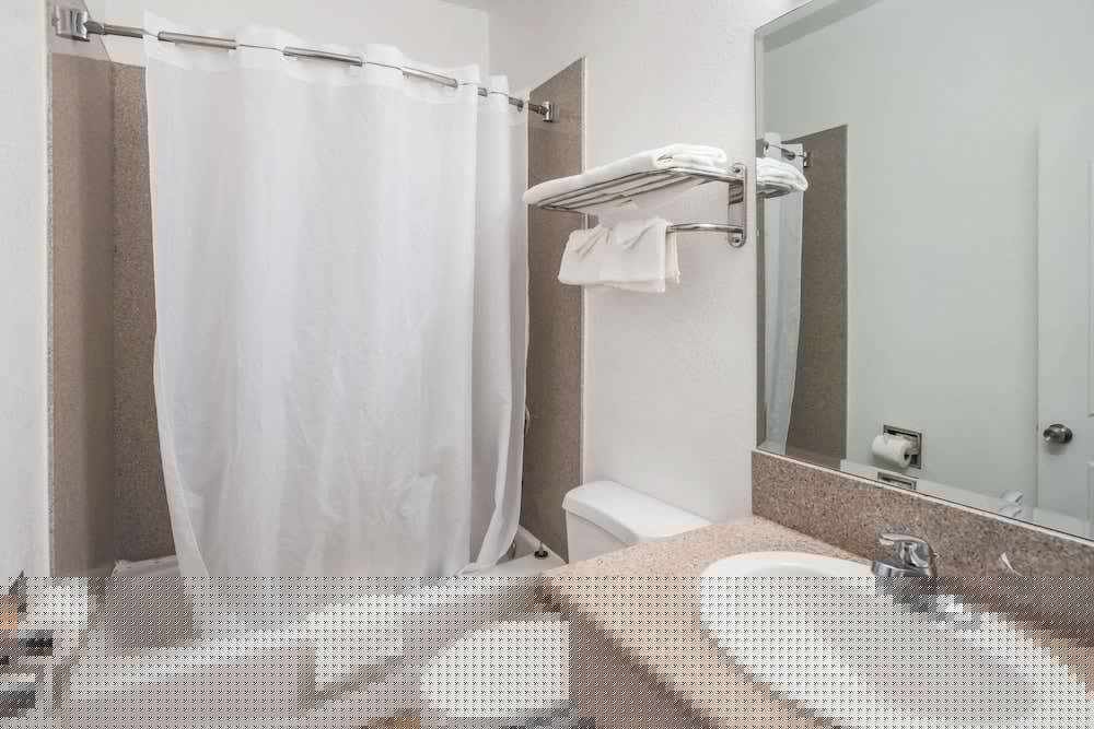 Rodeway Inn and Suites Pasadena 13/36