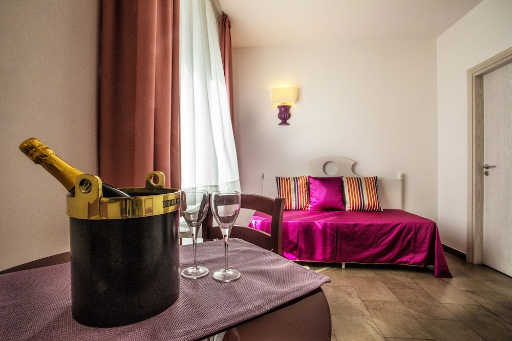 Hotel O Scia 30/50