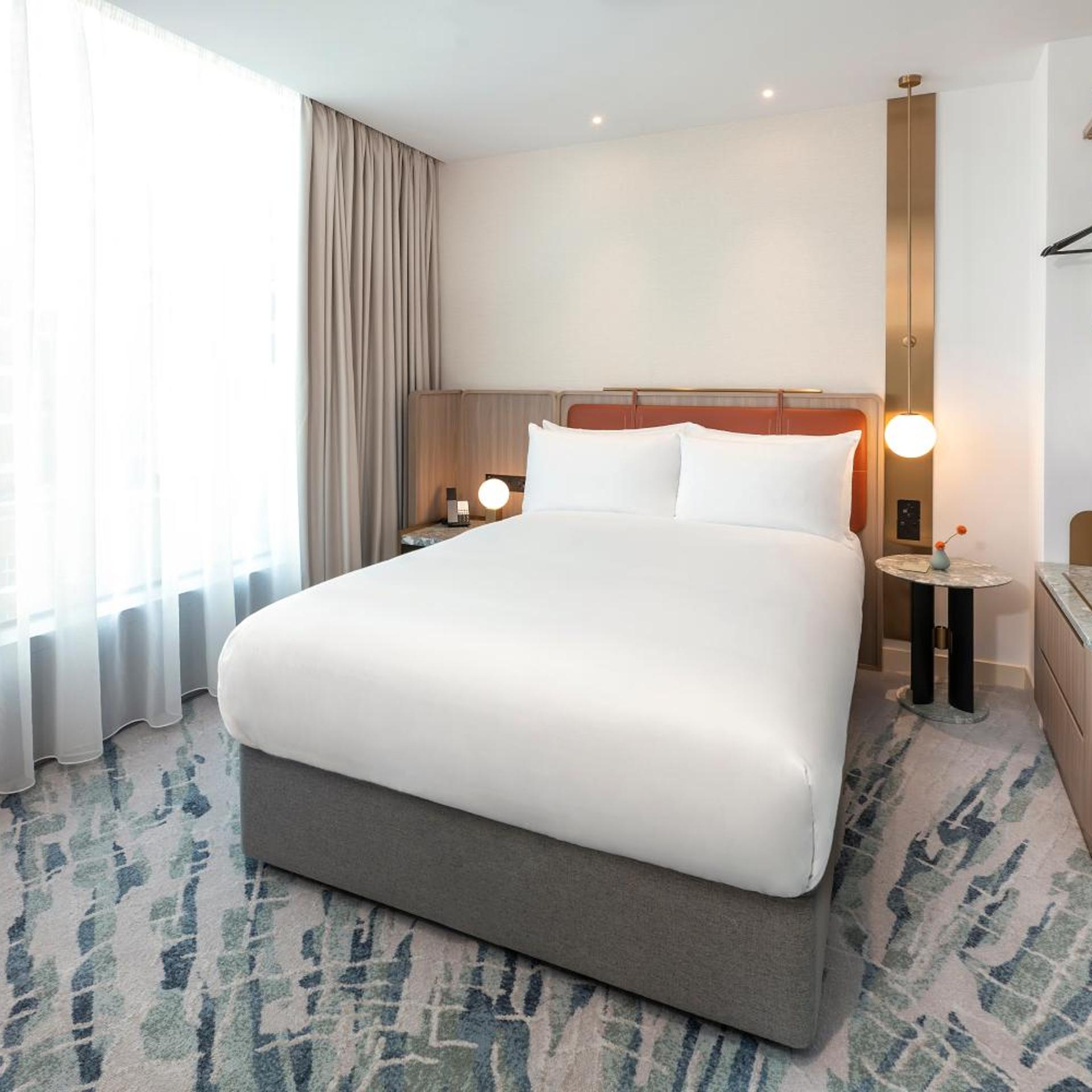 Dorsett, 2 Double Beds