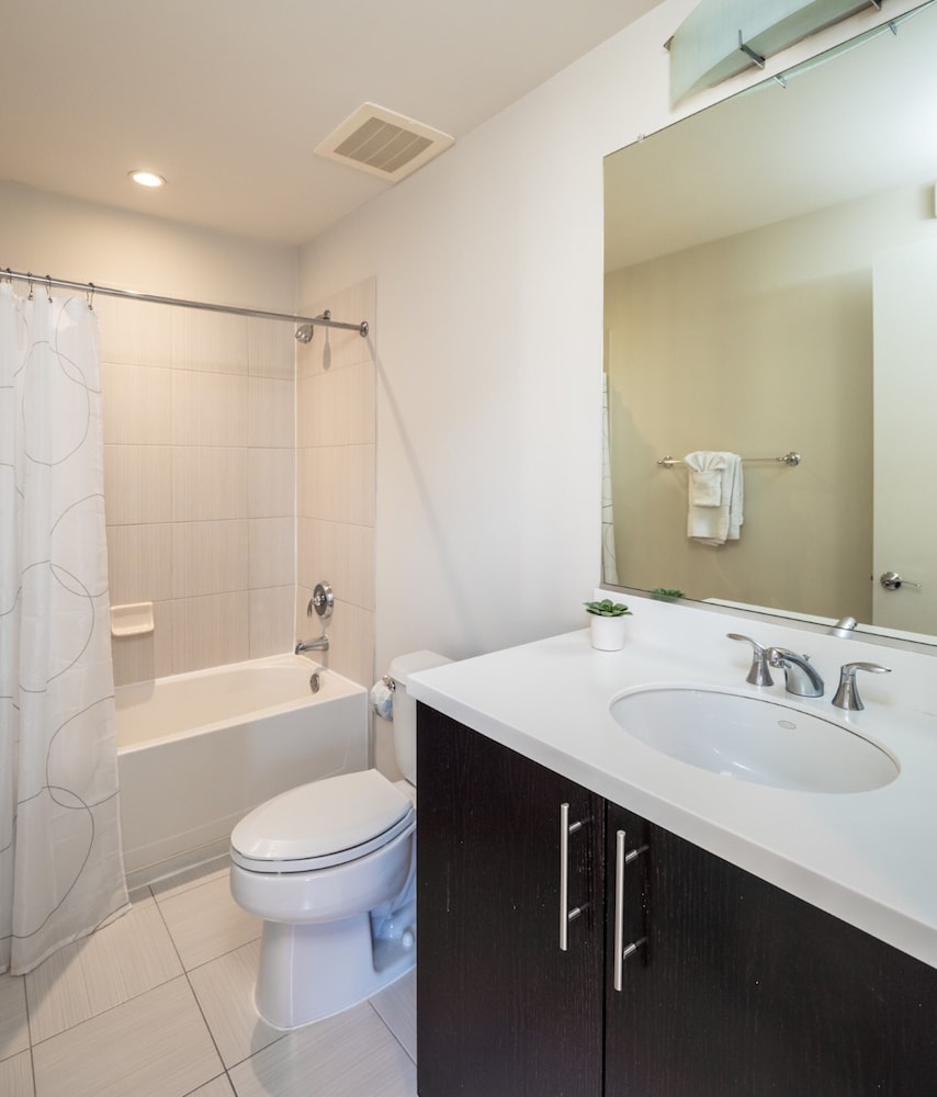 Global Luxury Suites At The White House 14/45