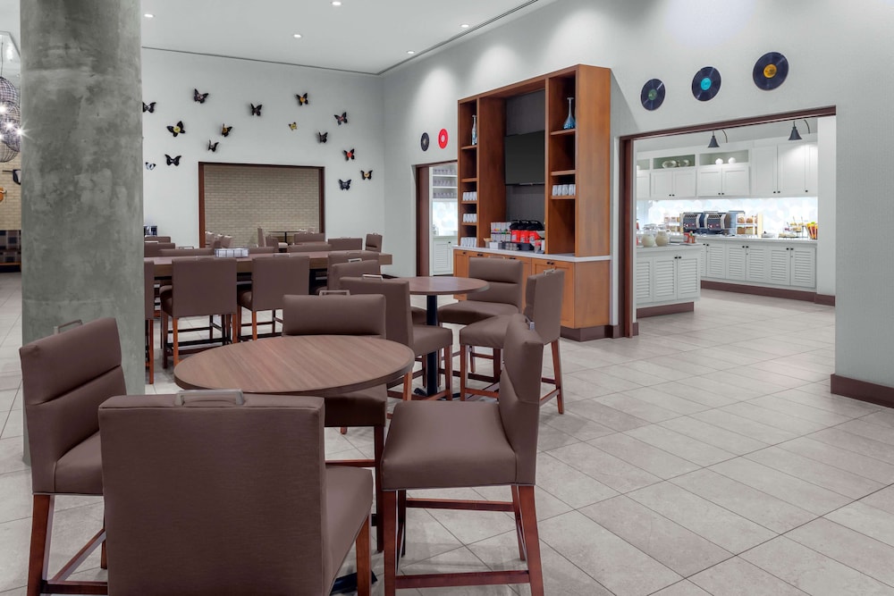 Hyatt Place Athens Downtown 46/62