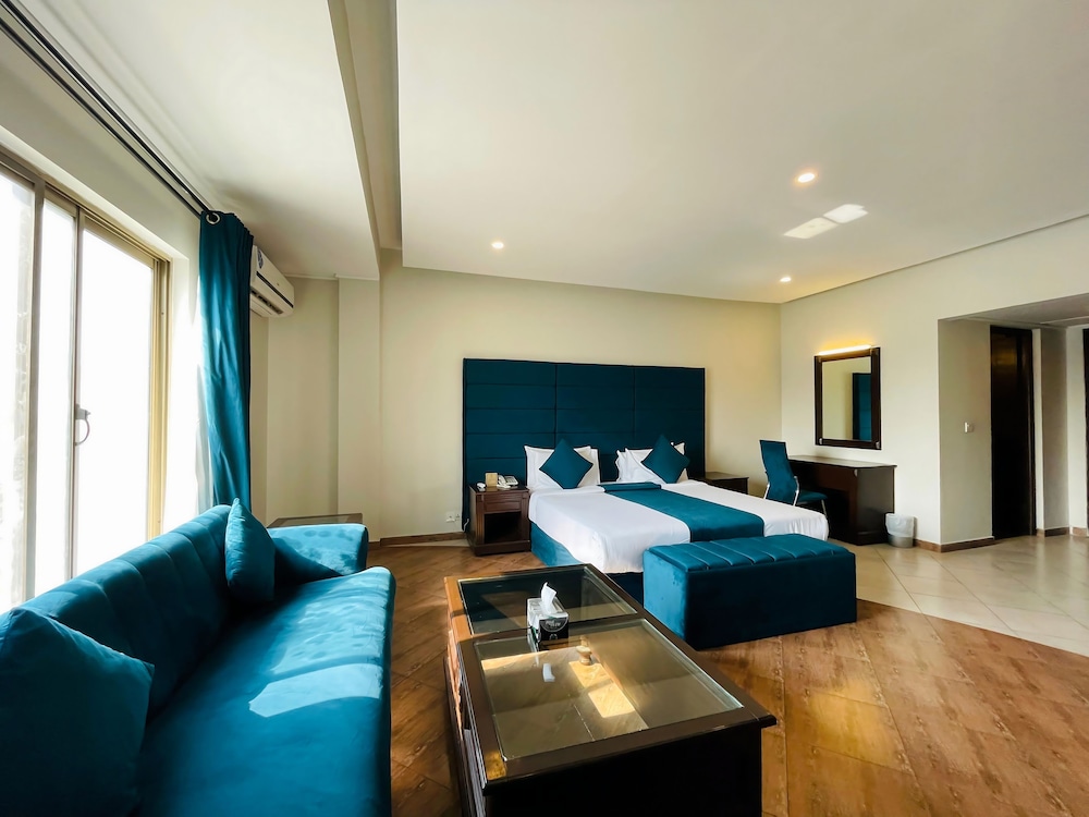 Grand Regency Hotel 35/50