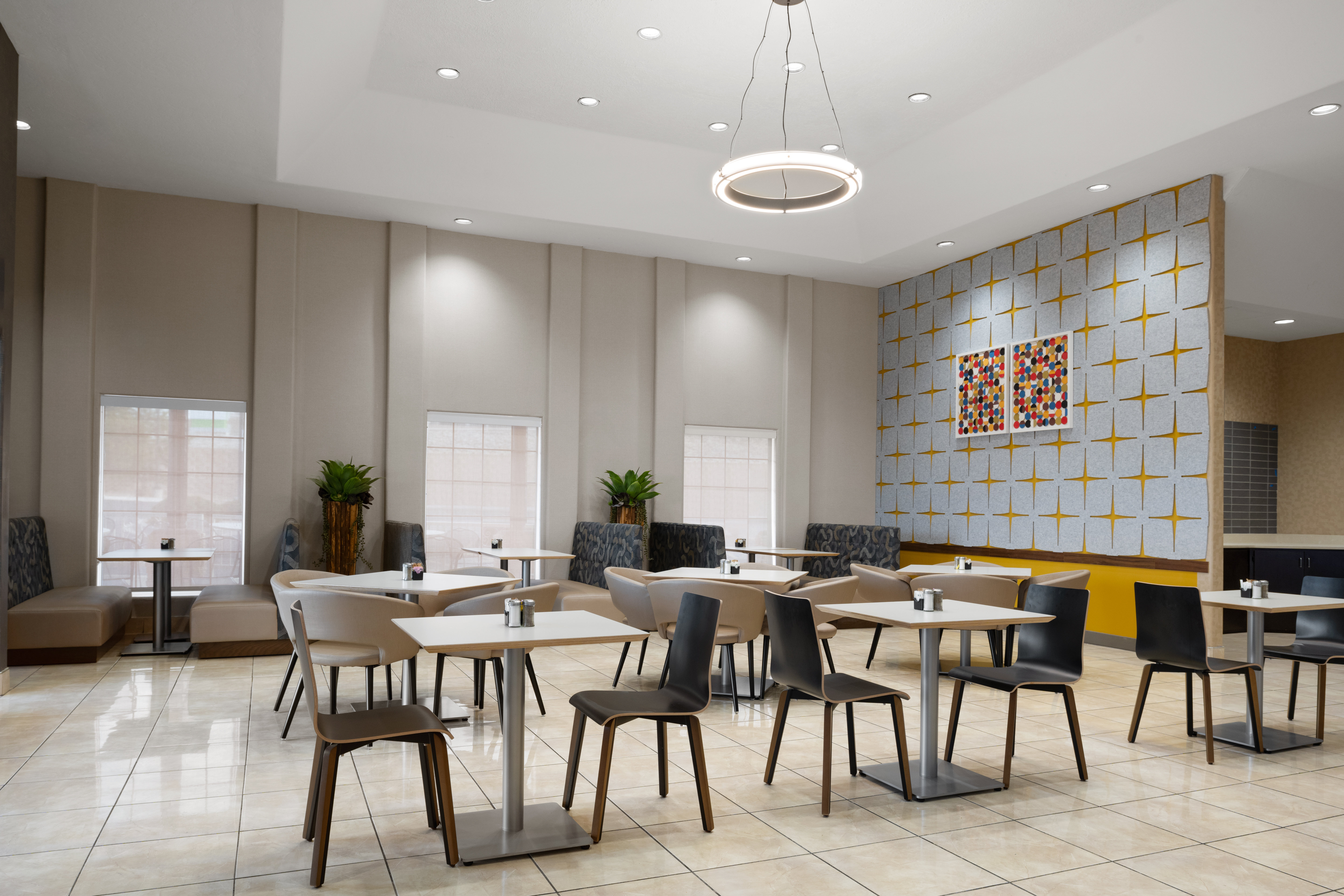Holiday Inn & Suites Albuquerque Airport, an IHG Hotel 28/41
