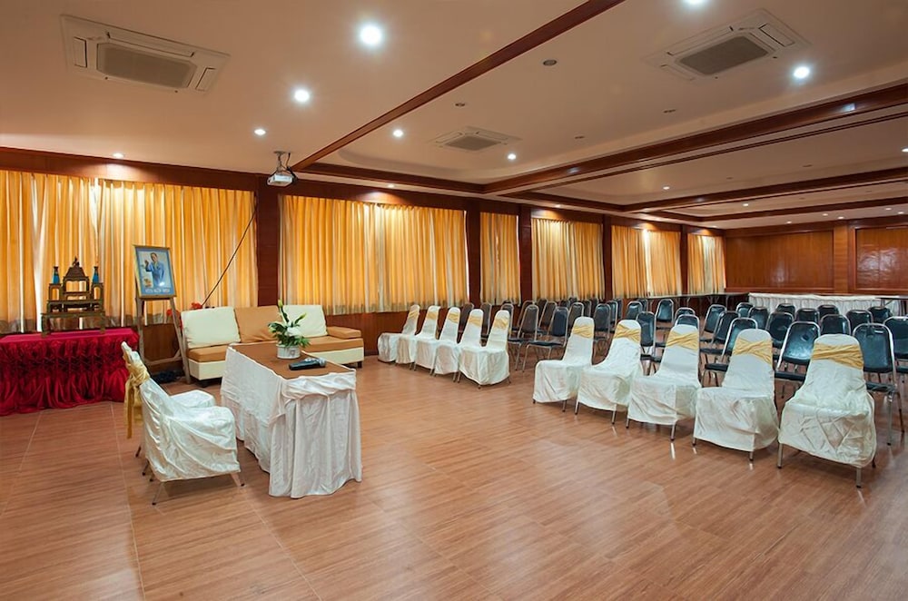Chonnapha Resort 44/66