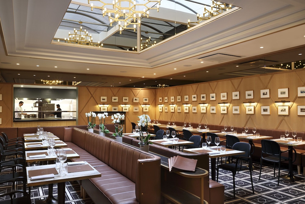 HOTEL BARRIERE LE WESTMINSTER 58/63
