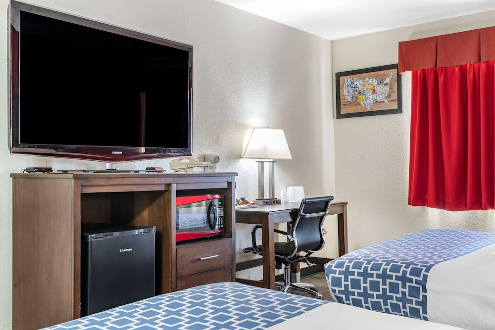 Econo Lodge Fallon Naval Air Station Area 12/30