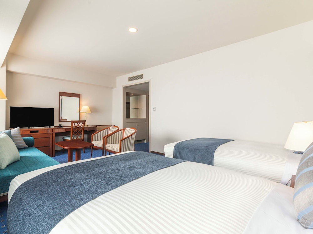 Renovated, Deluxe, Quadruple, Twin Beds, Sofa