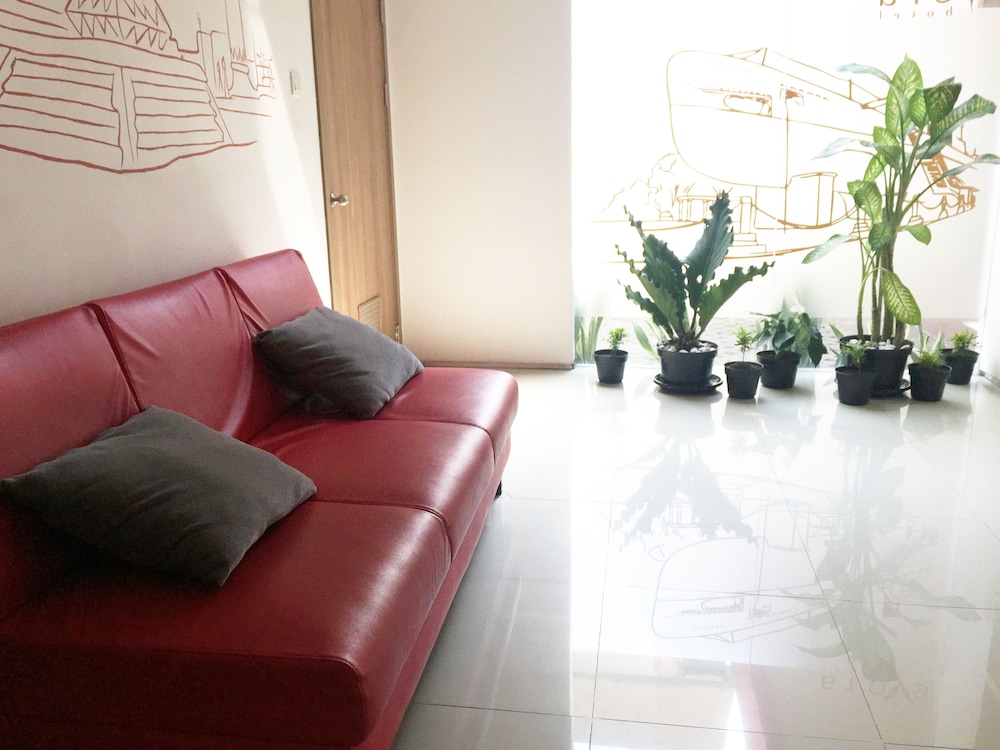 Evora Hotel 33/43