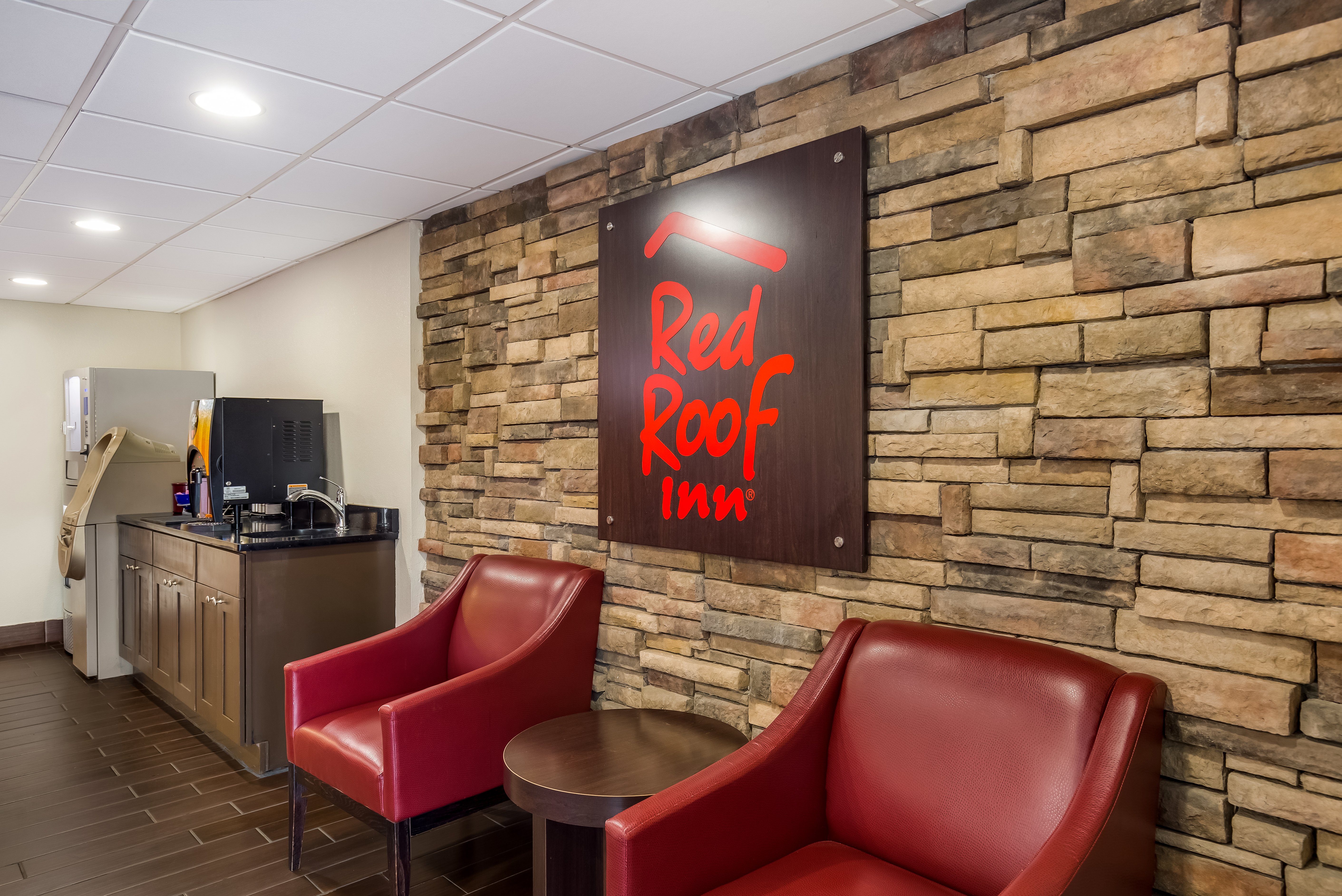 Red Roof Inn Allentown South 18/29