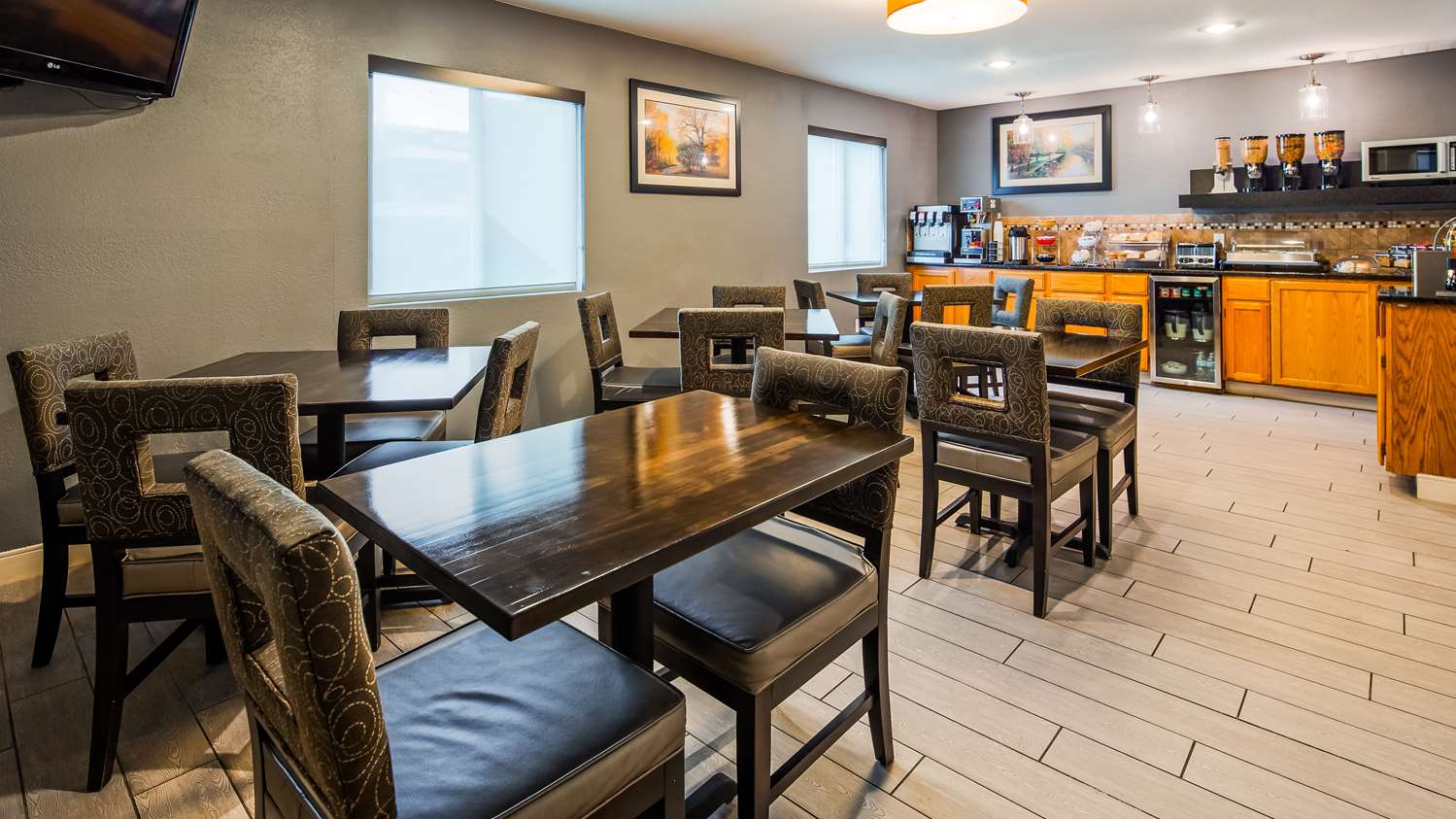 SureStay by Best Western Kansas City Country Inn North 30/46