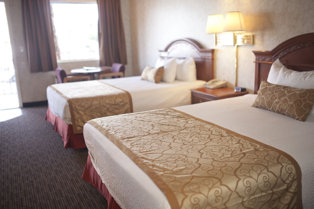 St George Inn Suites 13/67