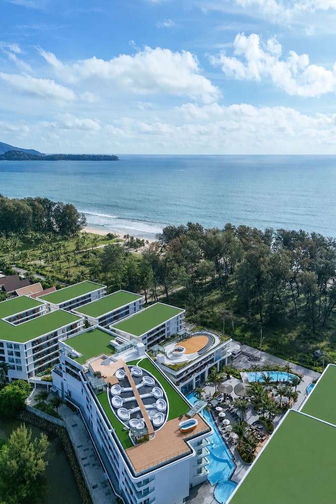 Kora Beach Resort Phuket 47/49