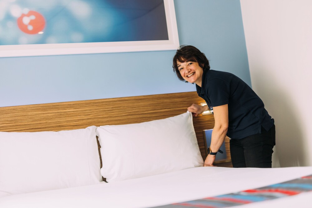 Travelodge Belfast Central 11/61