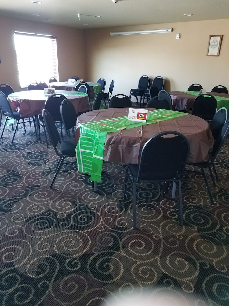 Cobblestone Inn Suites Schuyler Ne 49/62